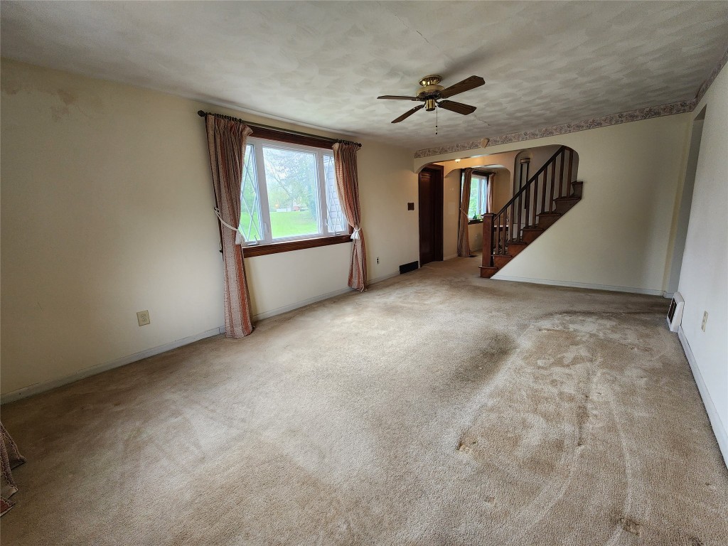 702 Ardmore Avenue, Erie, Pennsylvania image 6