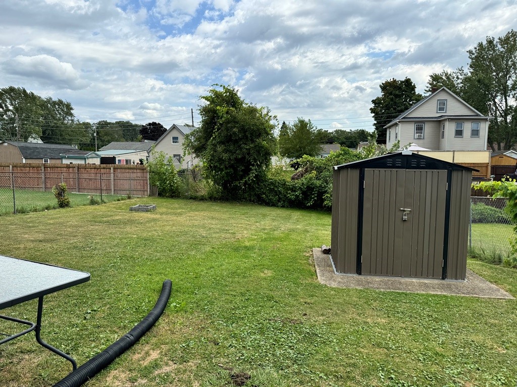 2117 W 33rd Street, Erie, Pennsylvania image 25