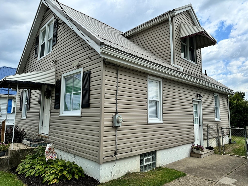 2117 W 33rd Street, Erie, Pennsylvania image 23