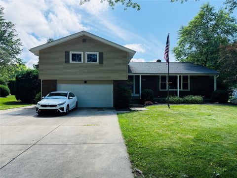 Homes For Sale - 1502 Pasadena Drive<br/> Erie County, Erie, PA 16505
