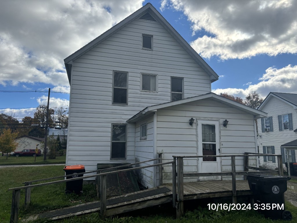 309 W Smith Street, Corry, Pennsylvania image 4