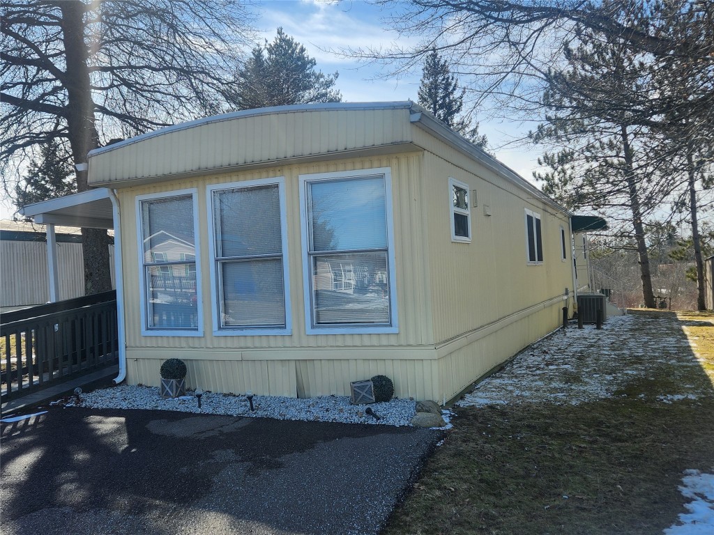 7320 Holly Vista Drive, Erie, Pennsylvania image 4