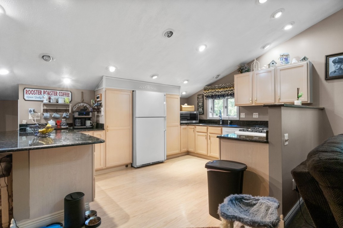 9685 Pettis Road, Meadville, Pennsylvania image 6