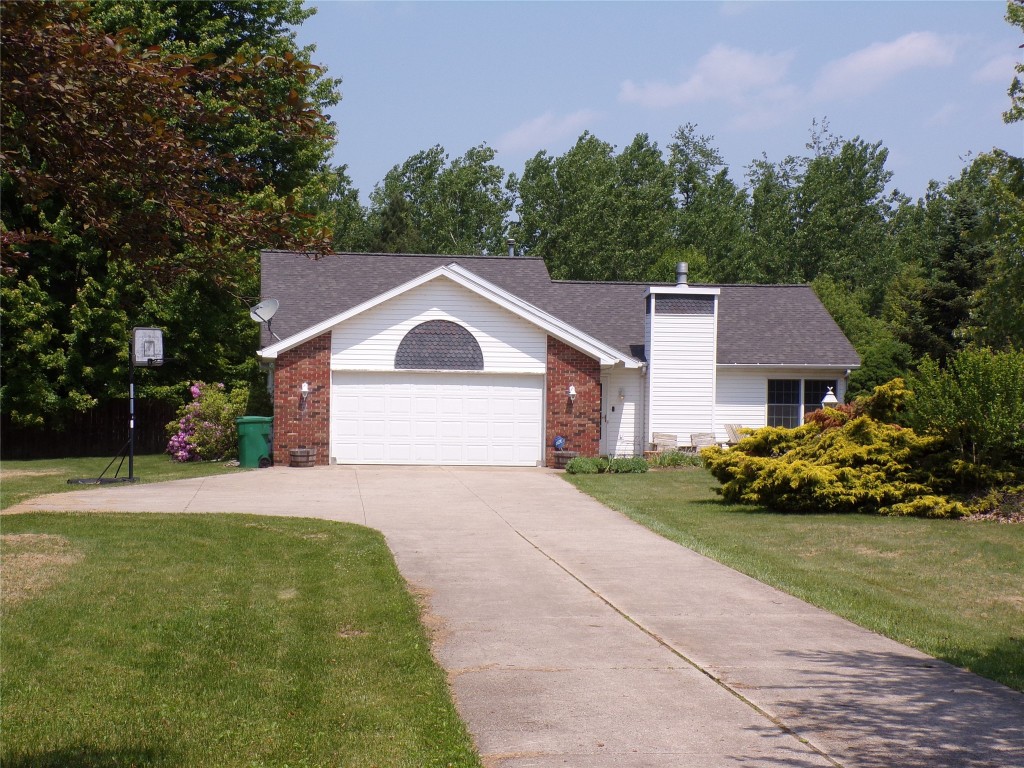 12706 W Ridge Road, West Springfield, Pennsylvania image 1