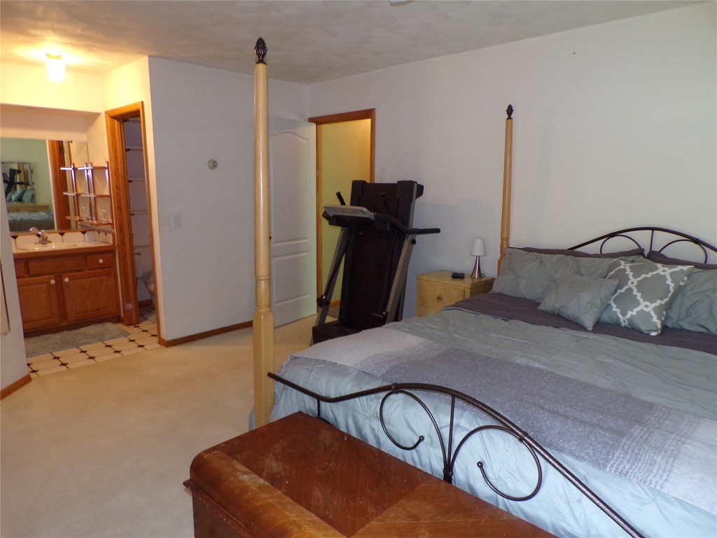 12706 W Ridge Road, West Springfield, Pennsylvania image 18