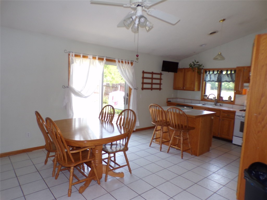 12706 W Ridge Road, West Springfield, Pennsylvania image 9
