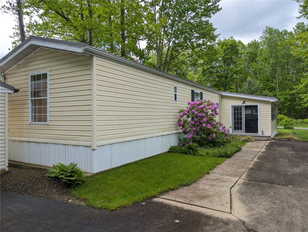 8734 Colonial Lane, Linesville, Pennsylvania image 31