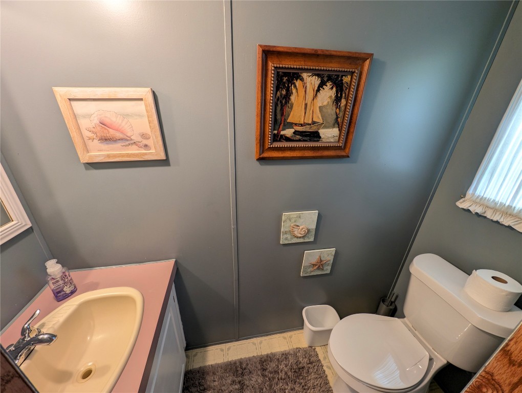 8734 Colonial Lane, Linesville, Pennsylvania image 13