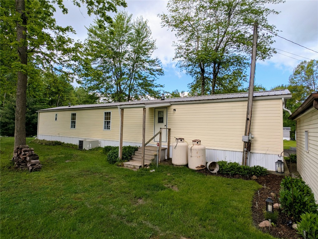8734 Colonial Lane, Linesville, Pennsylvania image 34