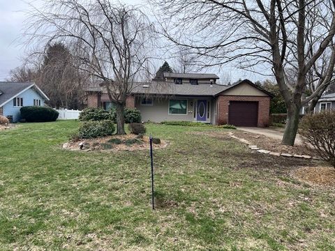 Homes For Sale - 1112 Western Lane<br/> Erie, PA 16505