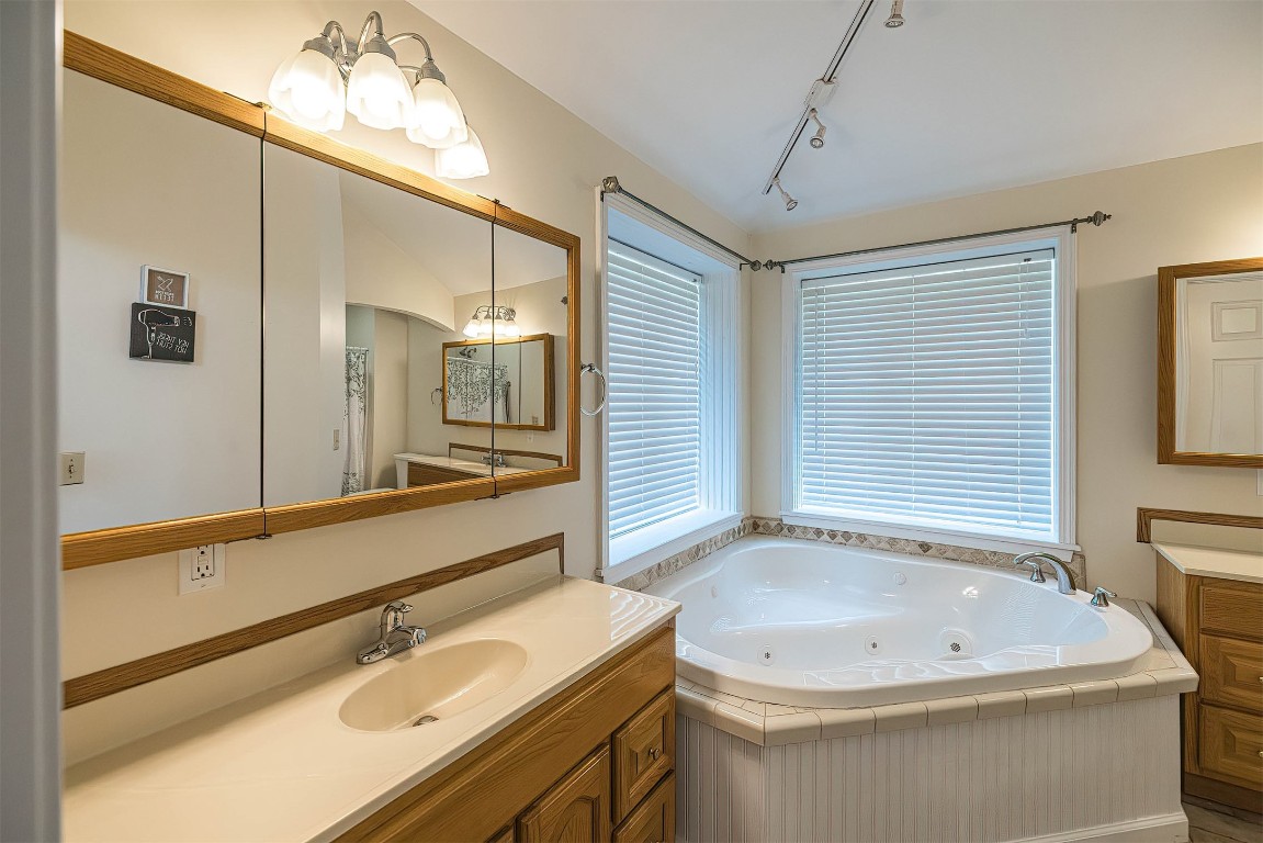 4932 Mercer Pike Pike, Cochranton, Pennsylvania image 32