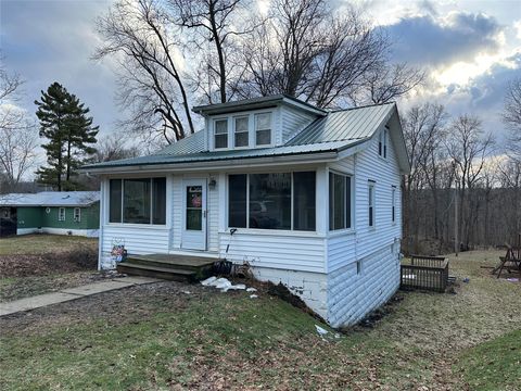 Homes For Sale - 10277 Liberty Extension<br/> Meadville, PA 16335