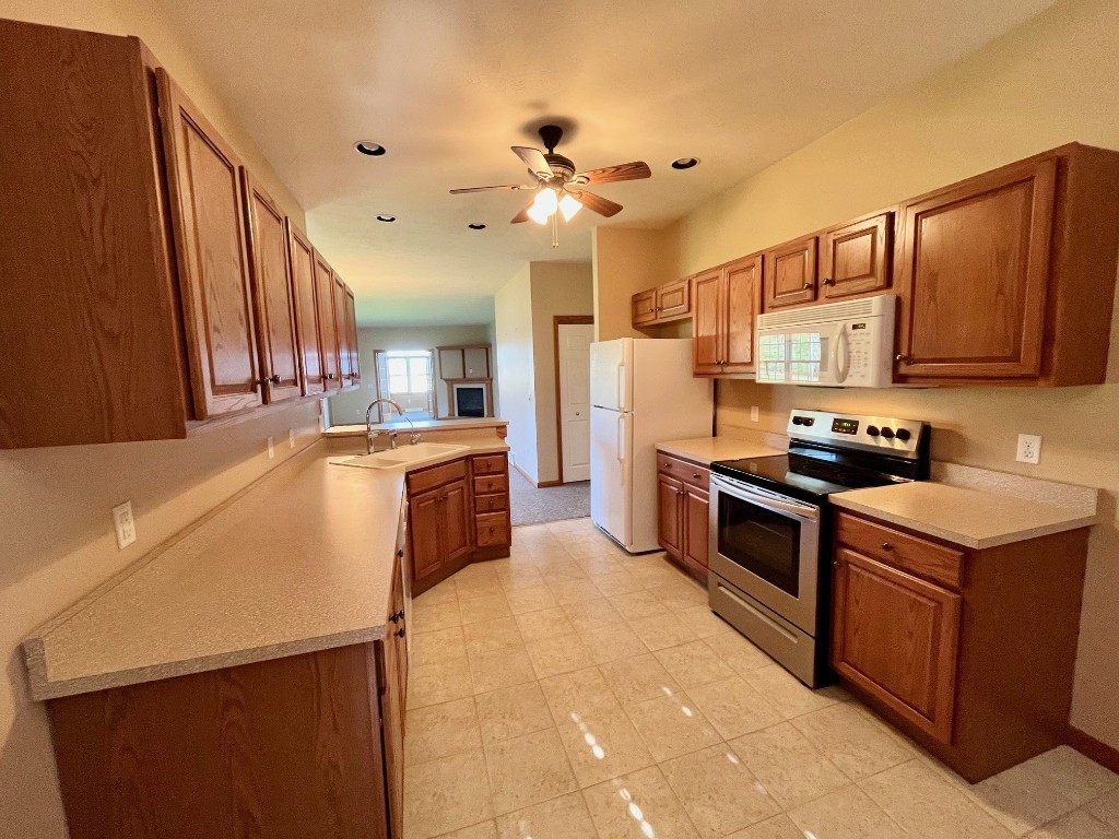 6067 Morning Glory Court, Erie, Pennsylvania image 11