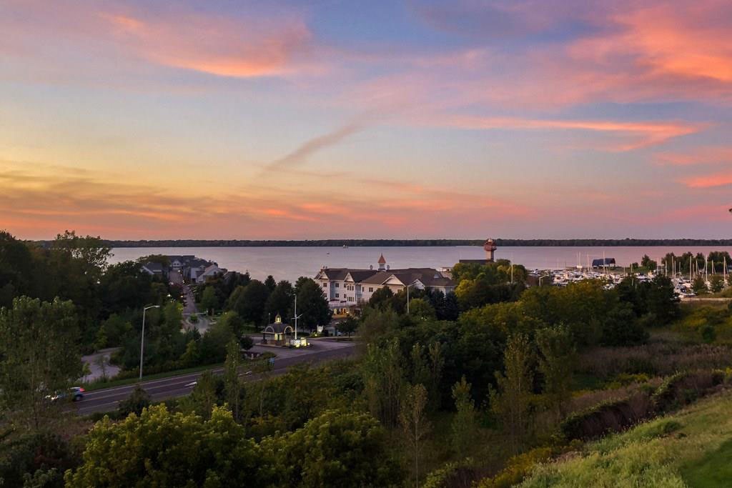 1036 Lookout Drive #1036, Erie, Pennsylvania image 2