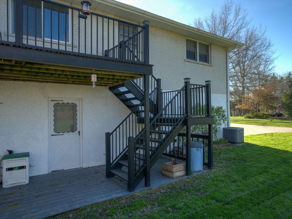 8375 Hamot Road, Erie, Pennsylvania image 4
