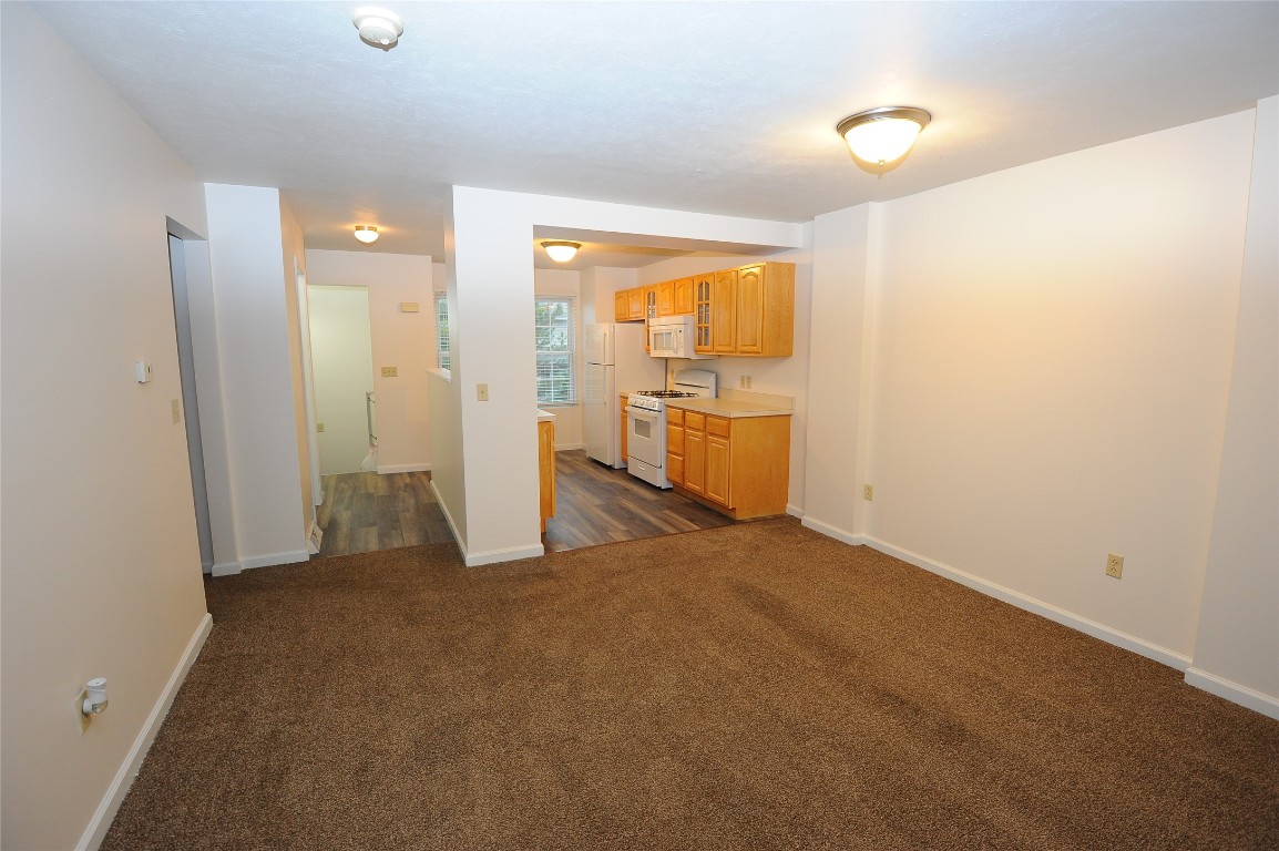 4159 Wood Hills Drive #C12, Erie, Pennsylvania image 25