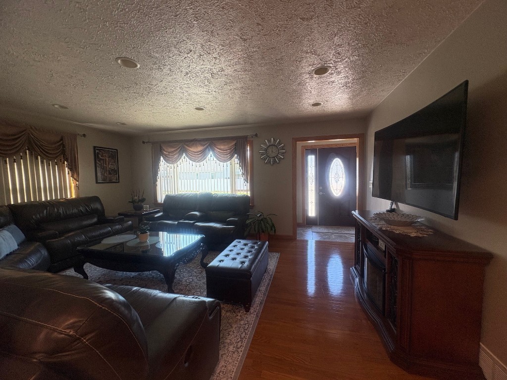 1831 W 27th Street, Erie, Pennsylvania image 3