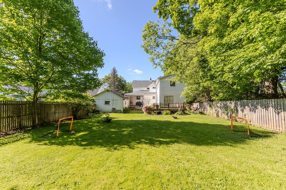 411 W Smith Street, Corry, Pennsylvania image 4