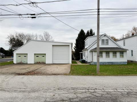 Photo for 1175 E ARLINGTON Road