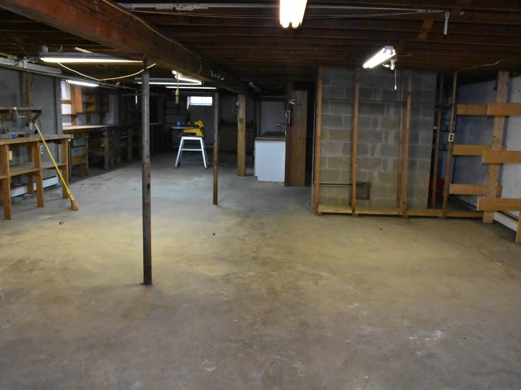 14746 N Main Extension, Meadville, Pennsylvania image 36