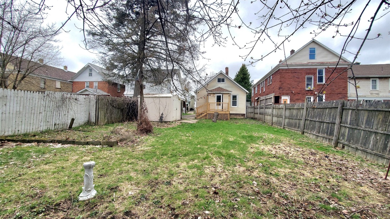 239 E 30th Street, Erie, Pennsylvania image 17