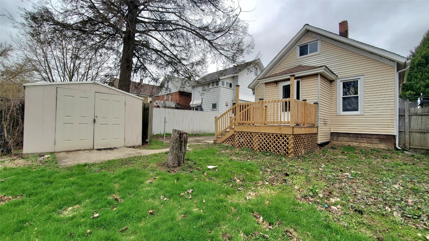 239 E 30th Street, Erie, Pennsylvania image 16