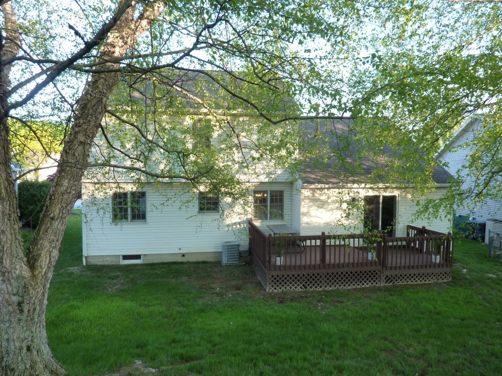 2234 Brooksboro Drive, Erie, Pennsylvania image 2