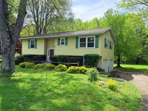 Homes For Sale - 219 Shelhamer Circle<br/> Erie County, Edinboro, PA 16412