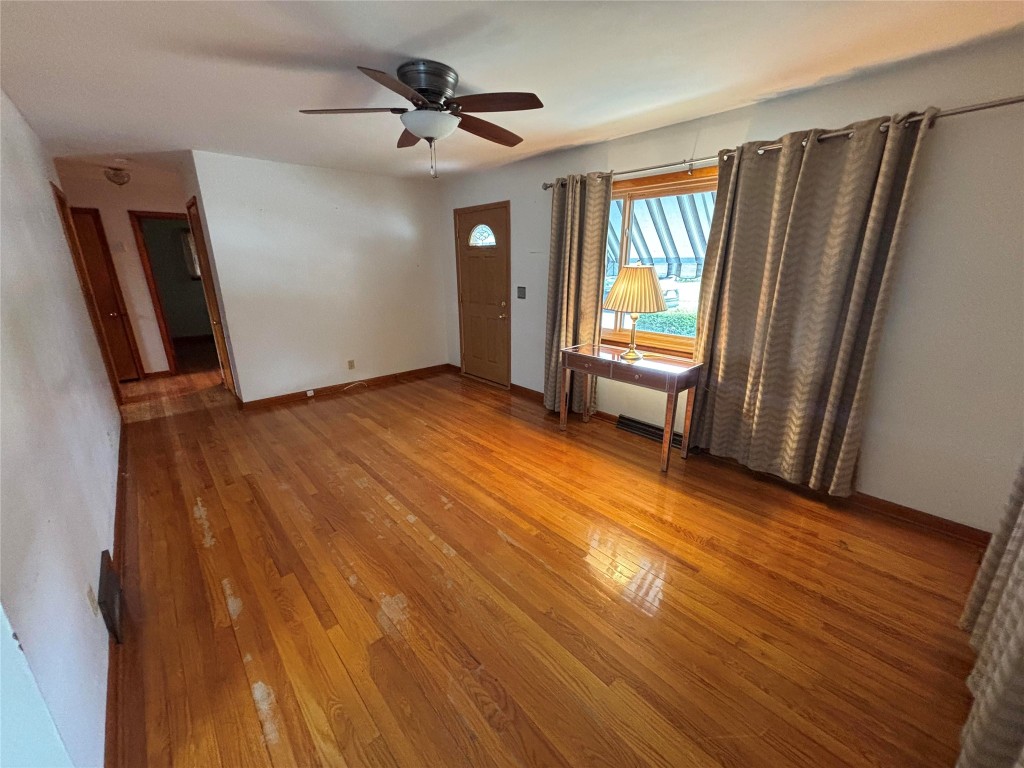 3034 W 11th Street, Erie, Pennsylvania image 2