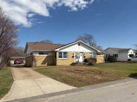 Multifamily For Sale - 1115-1117 Shenk Avenue<br/> Erie, PA 16505