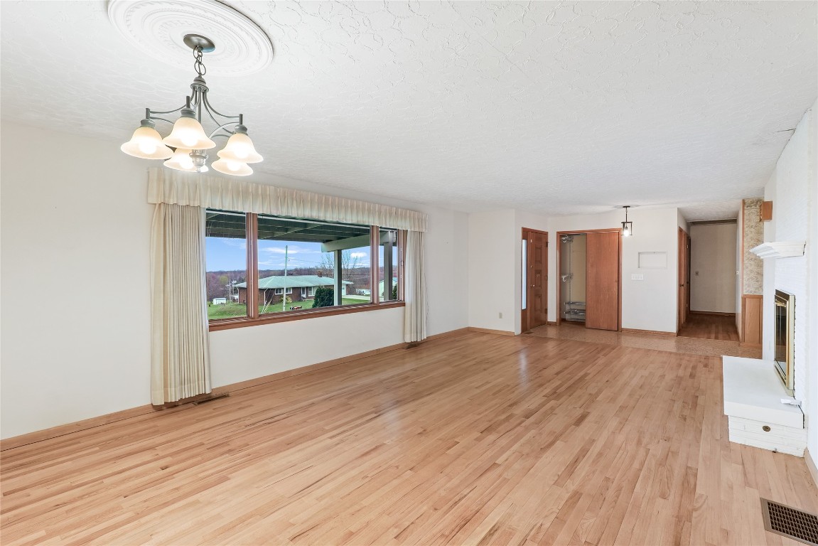 5475 Louise Street, Erie, Pennsylvania image 4