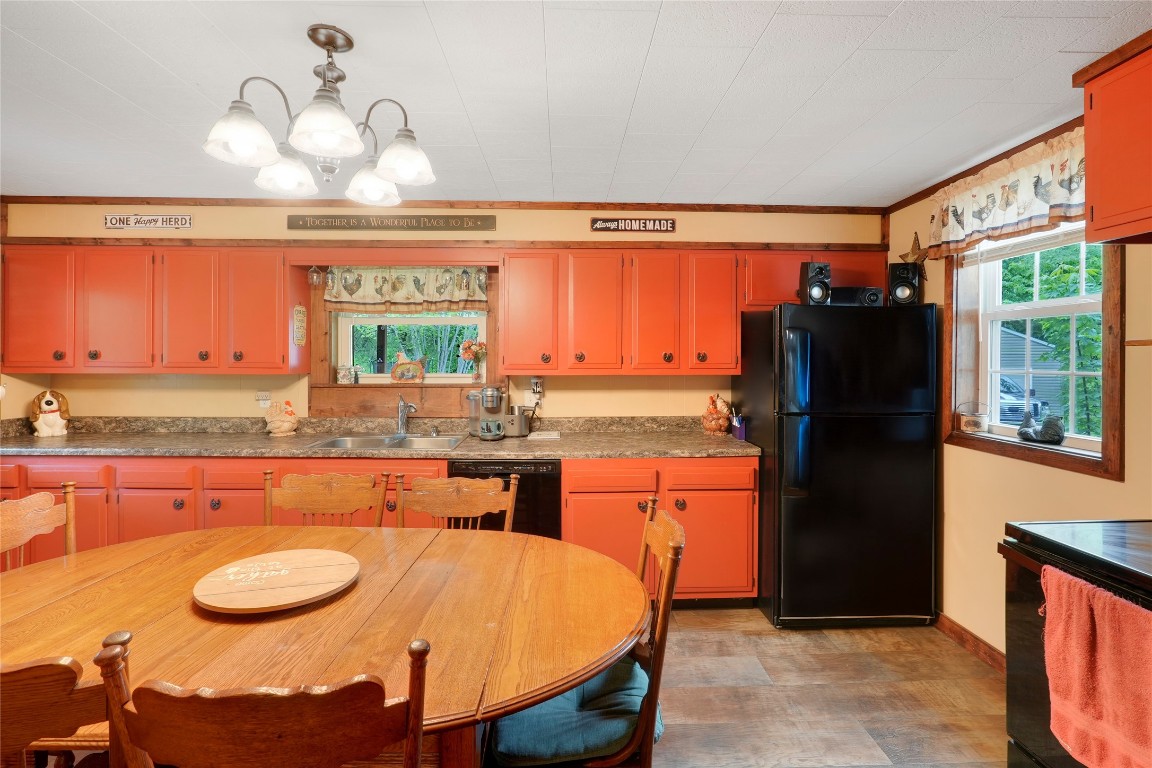 4660 N Creek Road, Girard, Pennsylvania image 6