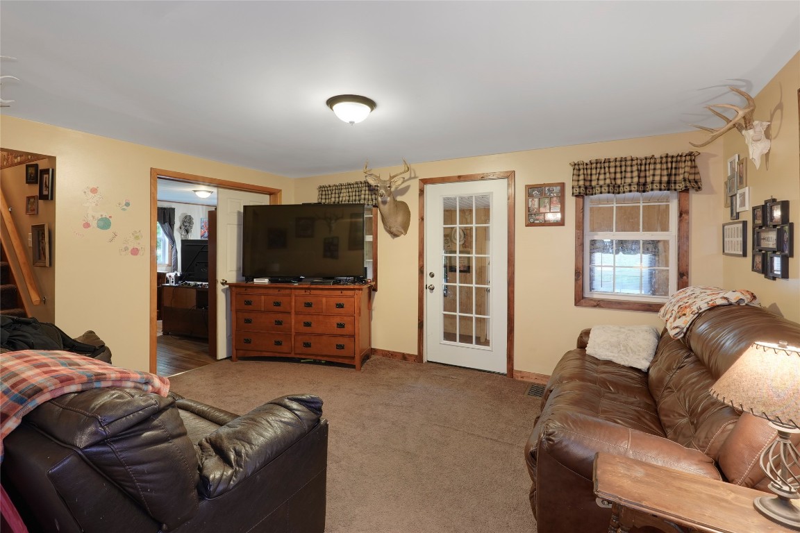4660 N Creek Road, Girard, Pennsylvania image 11
