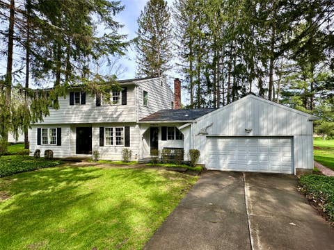 Homes For Sale - 222 Fairway Drive<br/> Erie County, Edinboro, PA 16412