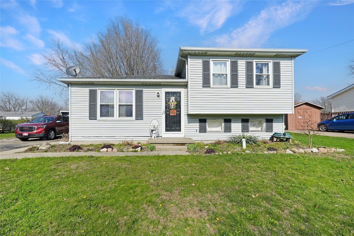 221 Pheasant Drive, Girard, Pennsylvania image 1