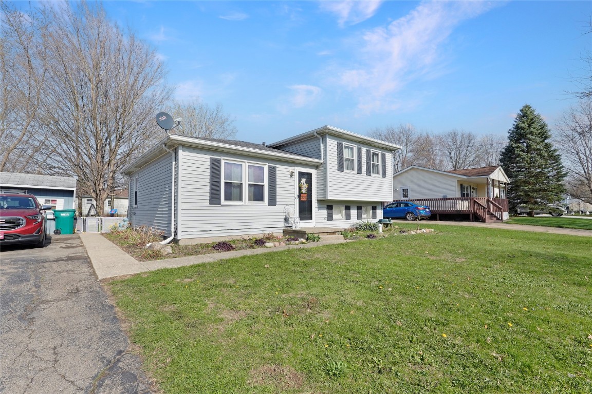 221 Pheasant Drive, Girard, Pennsylvania image 2