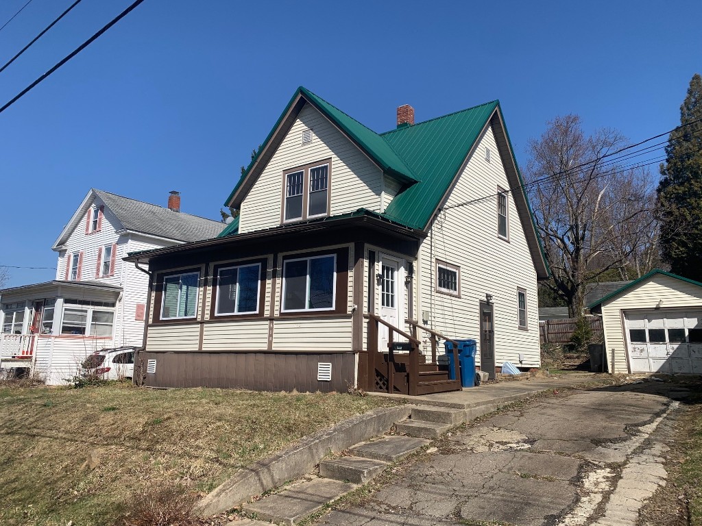 703 Brawley Avenue, Meadville, Pennsylvania image 2
