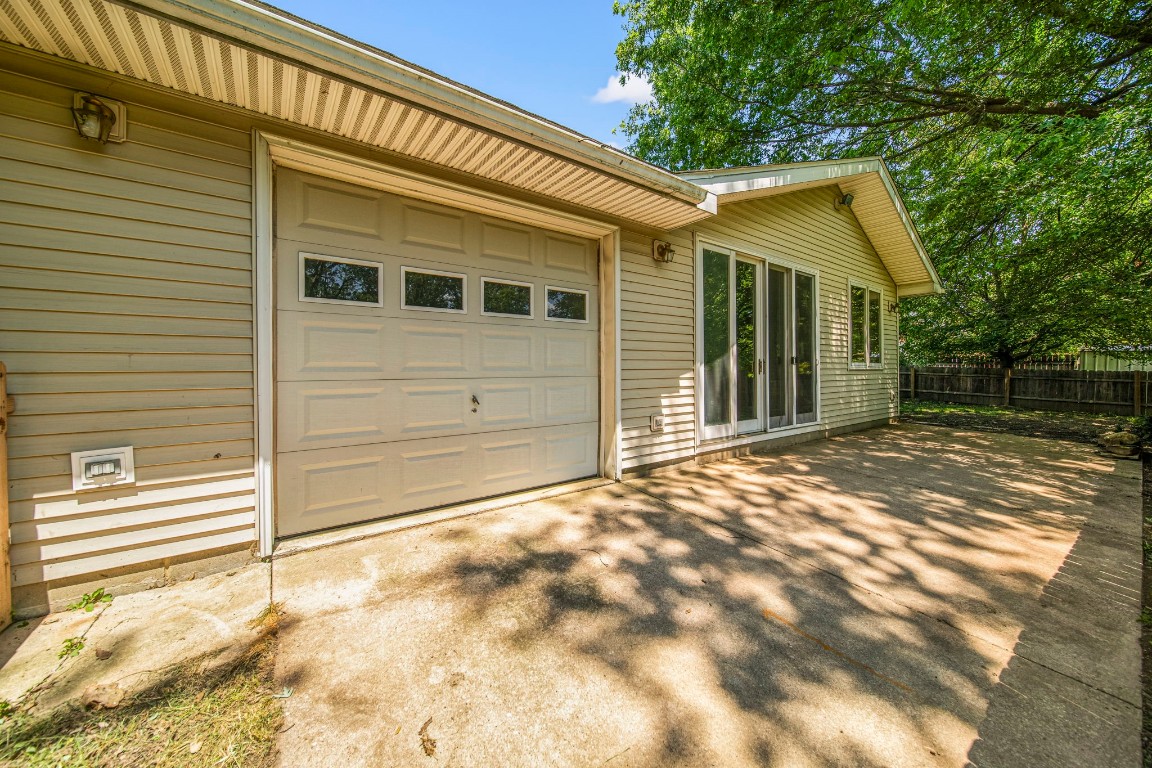 Erie, Pennsylvania 16504, United States, 3 Bedrooms Bedrooms, ,2 BathroomsBathrooms,Residential,Active,165909