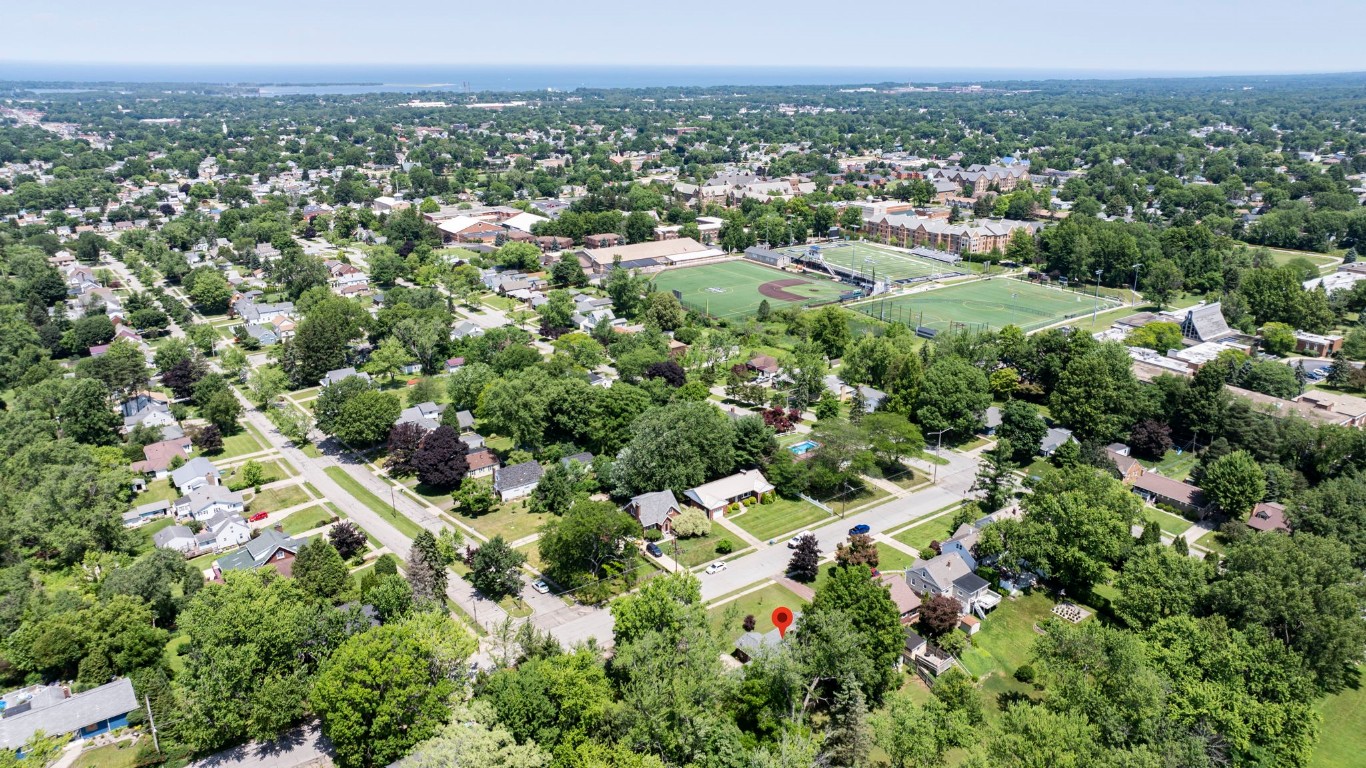 Erie, Pennsylvania 16504, United States, 3 Bedrooms Bedrooms, ,2 BathroomsBathrooms,Residential,Active,165909