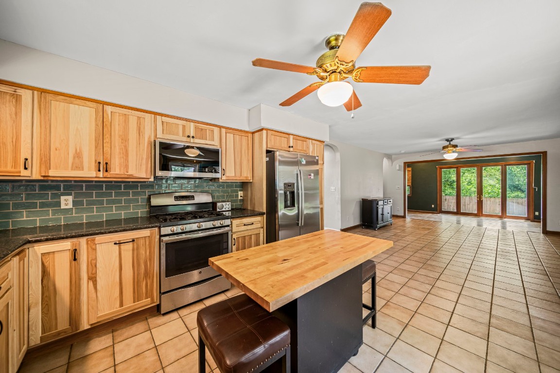 Erie, Pennsylvania 16504, United States, 3 Bedrooms Bedrooms, ,2 BathroomsBathrooms,Residential,Active,165909