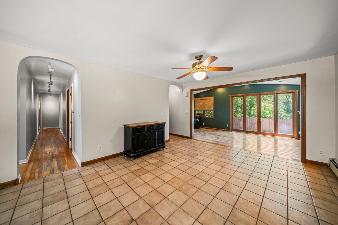 Erie, Pennsylvania 16504, United States, 3 Bedrooms Bedrooms, ,2 BathroomsBathrooms,Residential,Active,165909