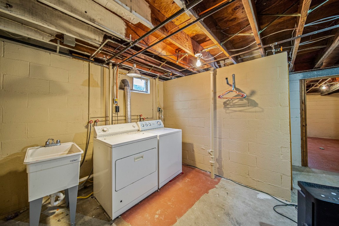 Erie, Pennsylvania 16504, United States, 3 Bedrooms Bedrooms, ,2 BathroomsBathrooms,Residential,Active,165909