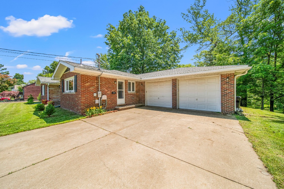 Erie, Pennsylvania 16504, United States, 3 Bedrooms Bedrooms, ,2 BathroomsBathrooms,Residential,Active,165909