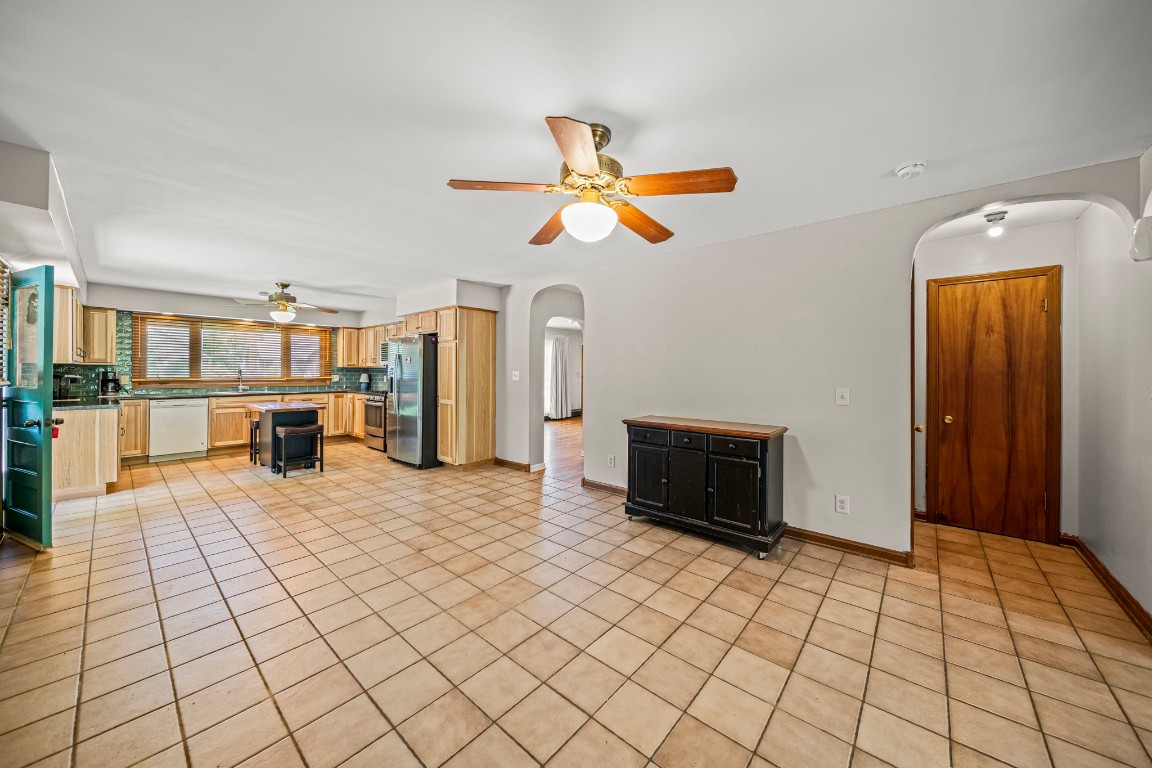 Erie, Pennsylvania 16504, United States, 3 Bedrooms Bedrooms, ,2 BathroomsBathrooms,Residential,Active,165909