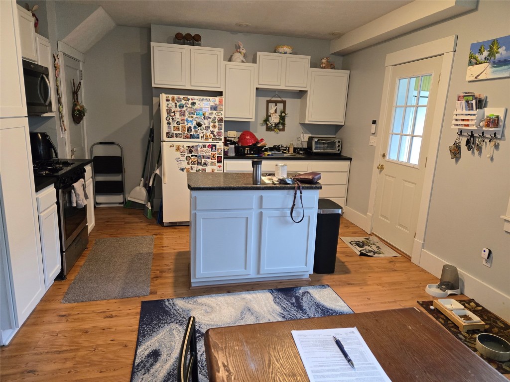 1065 Priestley Avenue, Erie, Pennsylvania image 5
