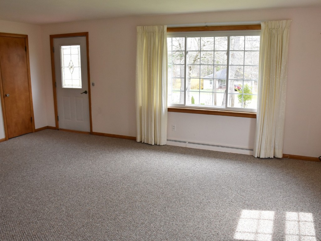 10031 Perry Highway, Meadville, Pennsylvania image 16