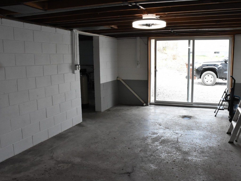 10031 Perry Highway, Meadville, Pennsylvania image 36