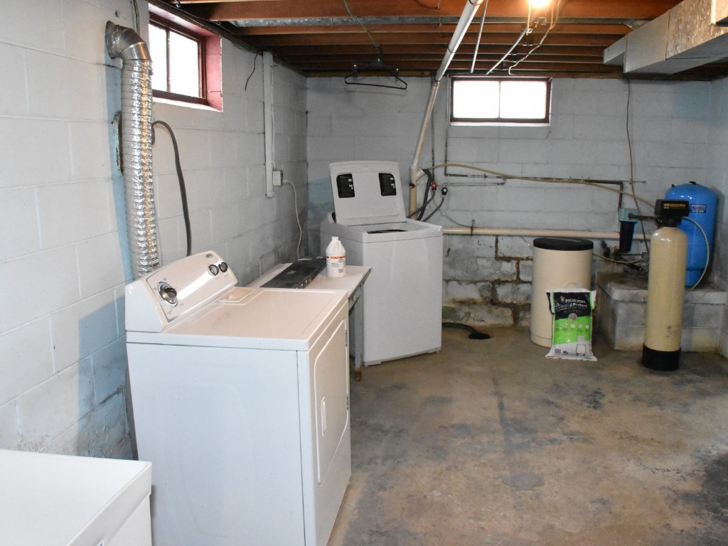 10031 Perry Highway, Meadville, Pennsylvania image 34