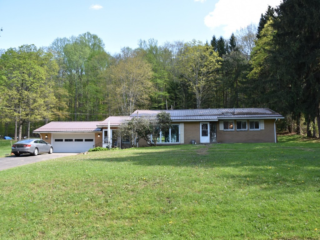 17147 Carline Drive, Meadville, Pennsylvania image 1