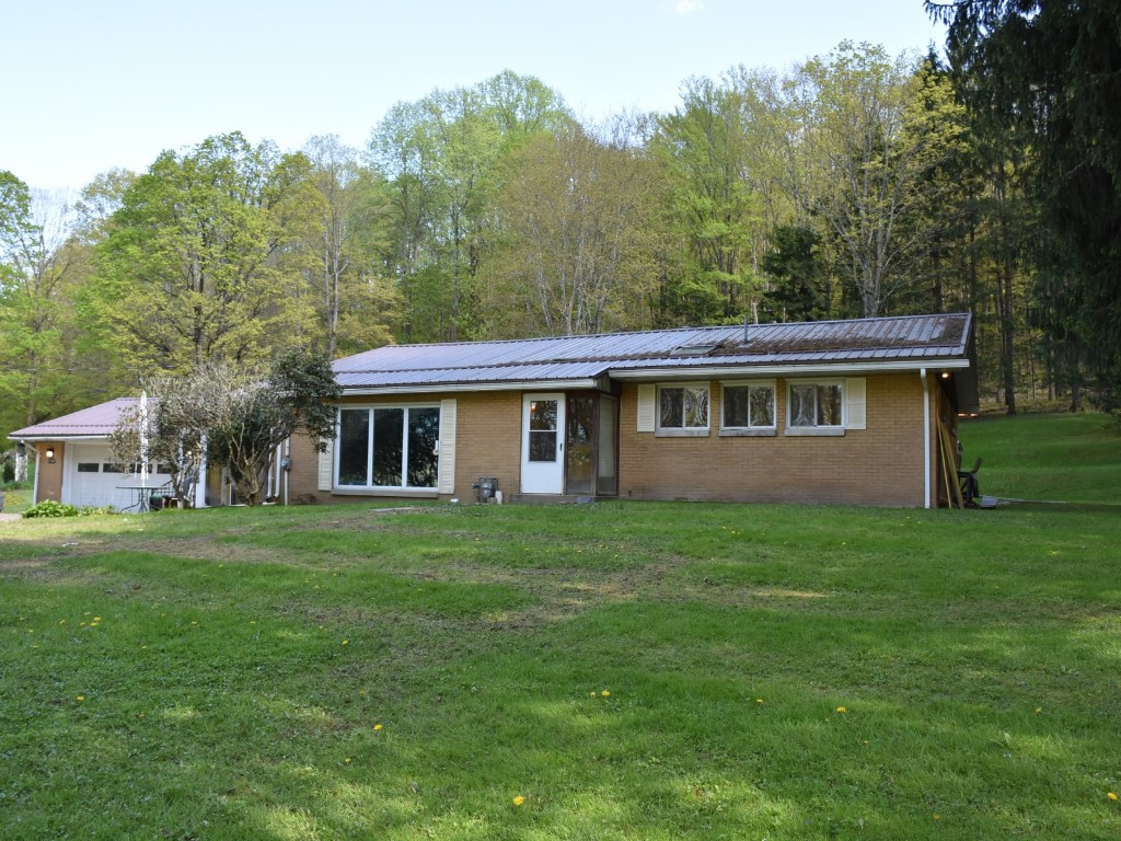 17147 Carline Drive, Meadville, Pennsylvania image 2
